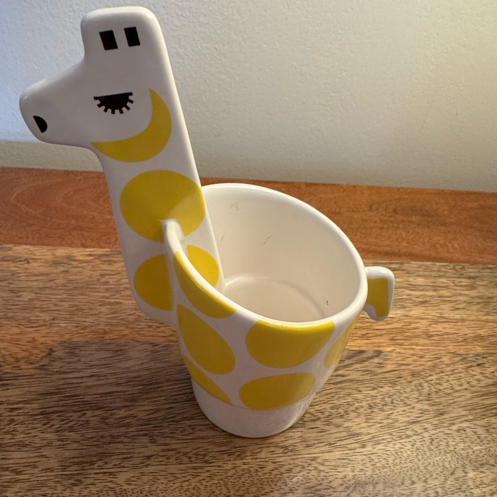 Yellow Giraffe Ceramic Mug